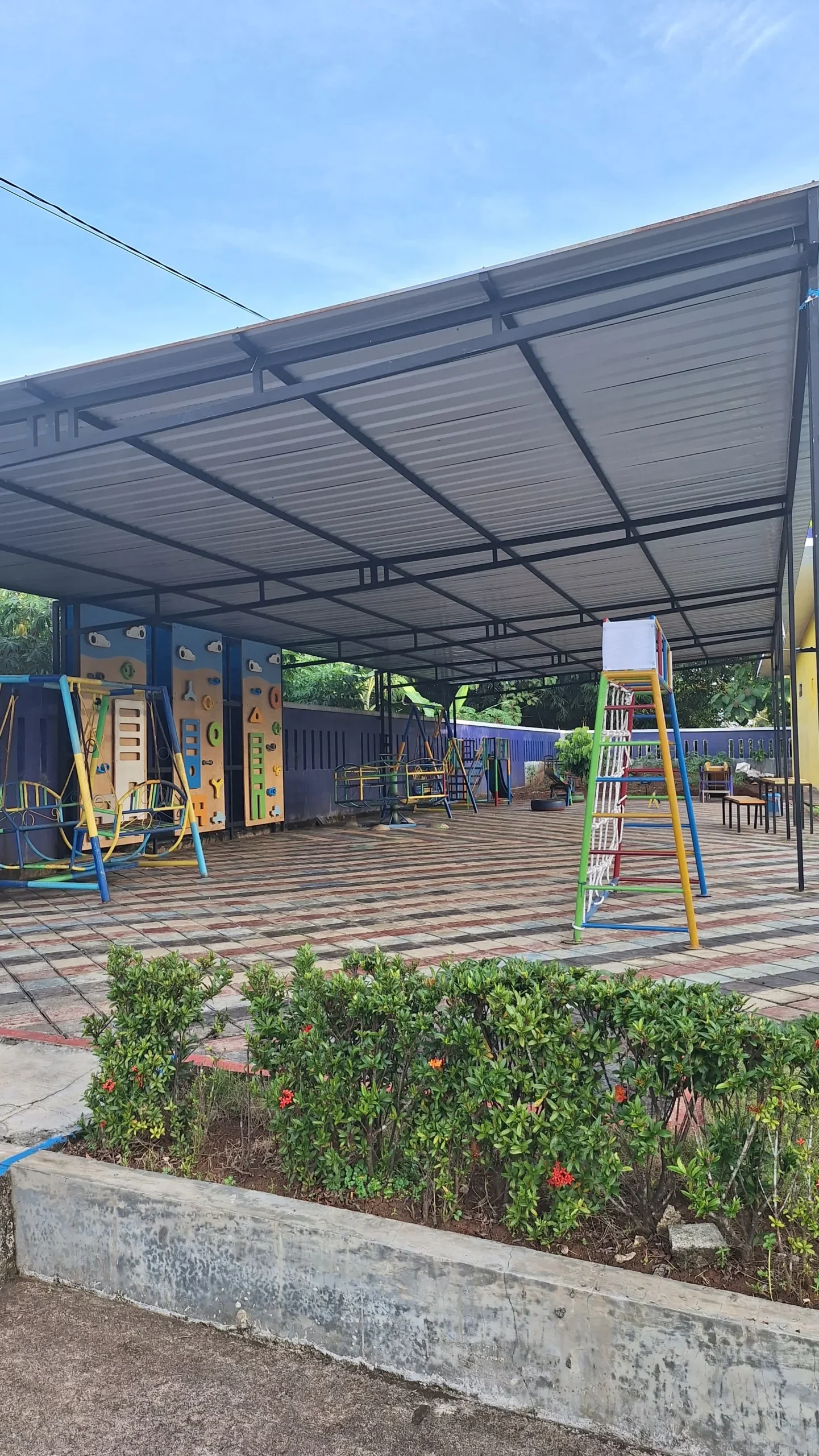 Playground (Tempat Bermain)
