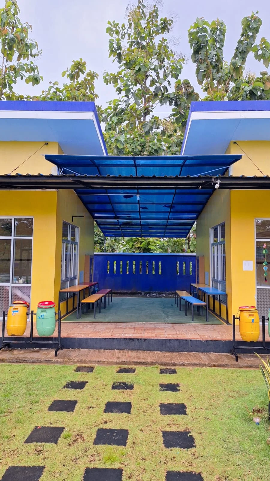 Reading Corner (Pojok Baca)